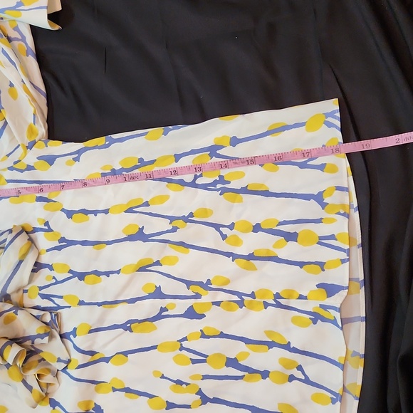 JINY p***ywillow printed blouse  with neck tie size small - Picture 9 of 9